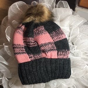 POM POM BUFFALO PLAID WOMENS/GIRLS PINK HAT /1 hat